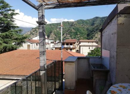 Wohnung für 28 000 euro in Reggio Calabria, Italien