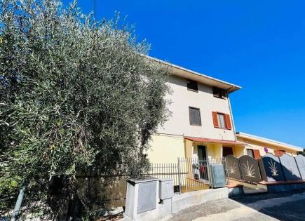 Appartement pour 73 000 Euro à Novi Ligure, Italie