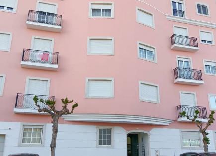 Flat for 325 000 euro in Montijo, Portugal