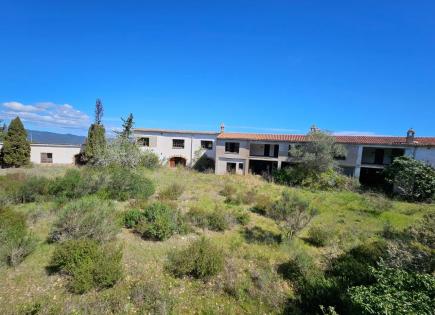 Commercial property for 700 000 euro in Platja D'Aro, Spain