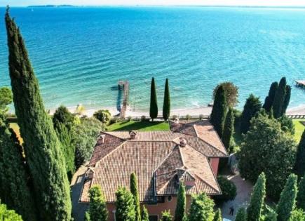Villa for 9 000 000 euro in Desenzano del Garda, Italy
