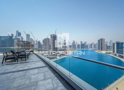 Penthouse for 3 518 261 euro in Dubai, UAE