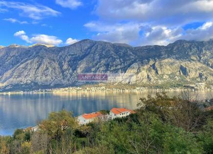 Villa for 450 000 euro in Prcanj, Montenegro