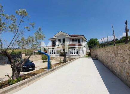 Villa for 550 000 euro in Albania