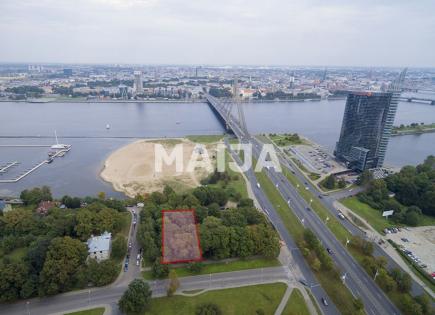 Land for 1 400 000 euro in Riga, Latvia