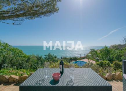 Villa for 1 300 000 euro in Carvoeiro, Portugal
