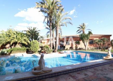 House for 780 000 euro in Torrevieja, Spain
