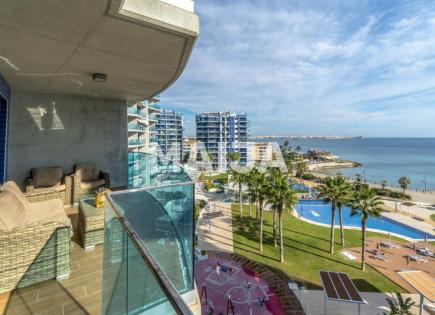 Apartment for 475 000 euro in Torrevieja, Spain