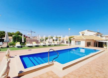 House for 649 000 euro in Orihuela, Spain