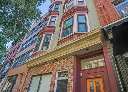 Flat for 442 699 euro in New York City, USA