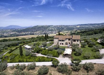 House for 1 480 000 euro in Assisi, Italy