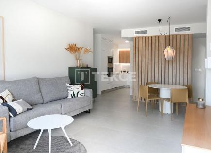 Penthouse for 300 000 euro in Pilar de la Horadada, Spain