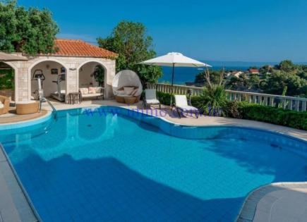 Villa for 2 500 000 euro on Brac, Croatia