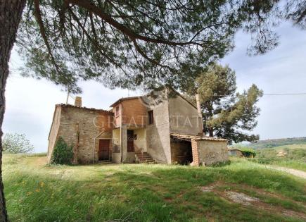 House for 270 000 euro in Montegabbione, Italy