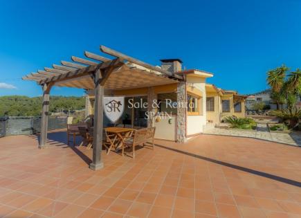 Villa für 780 000 euro in Santa Susanna, Spanien