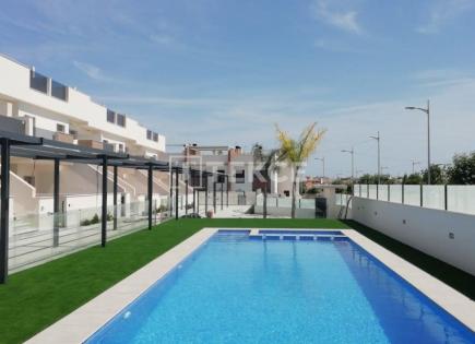 Apartment for 205 000 euro in Pilar de la Horadada, Spain