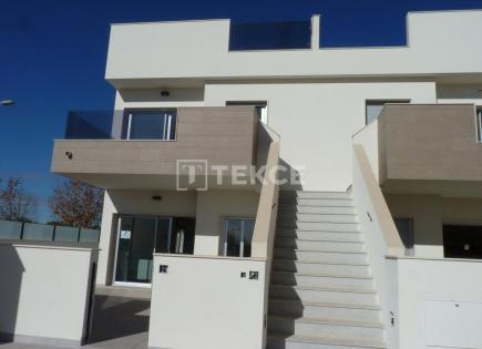 Penthouse for 235 000 euro in Pilar de la Horadada, Spain