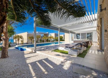 Villa for 4 000 000 euro in Paphos, Cyprus