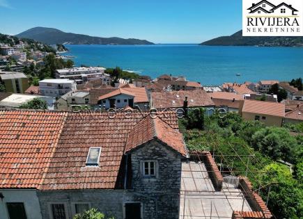 House for 745 000 euro in Herceg-Novi, Montenegro
