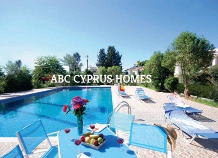 Townhouse for 290 000 euro in Paphos, Cyprus