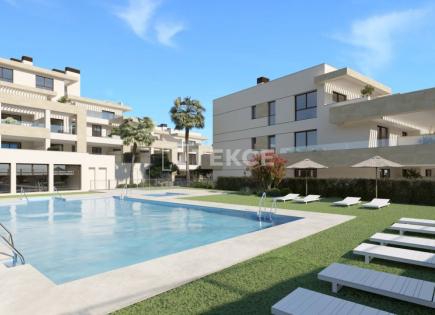 Apartamento para 342 000 euro en Estepona, España