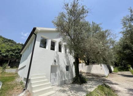 House for 110 000 euro in Herceg-Novi, Montenegro