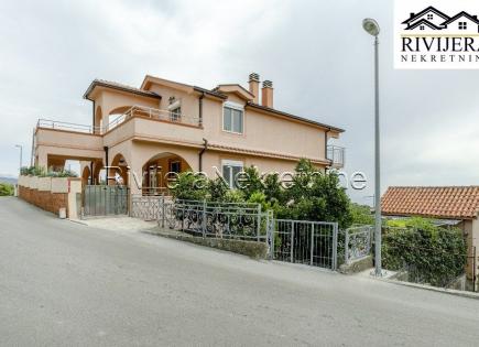 House for 449 000 euro in Herceg-Novi, Montenegro