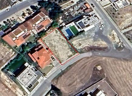 Land for 308 000 euro in Larnaca, Cyprus