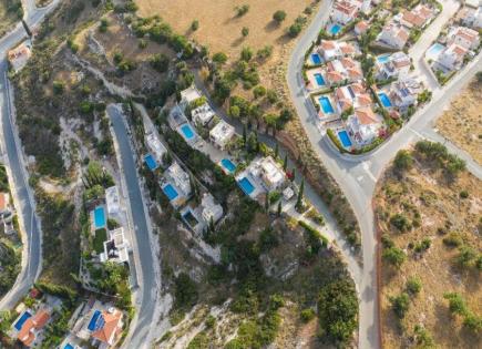 Grundstück für 550 000 euro in Paphos, Zypern