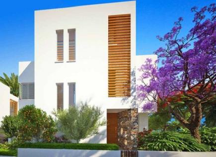 House for 980 000 euro in Paphos, Cyprus