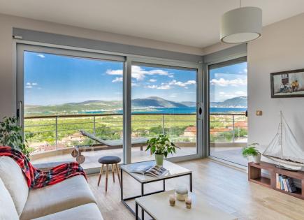 Apartment for 430 000 euro in Tivat, Montenegro