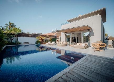 House for 14 854 euro per month in Herzliya, Israel