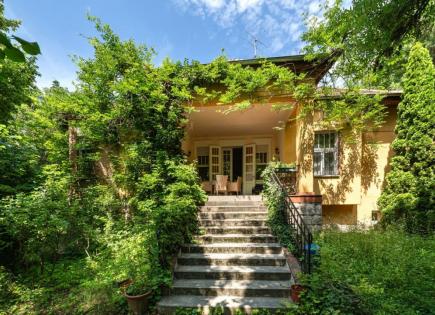Villa for 2 290 000 euro in Budapest, Hungary