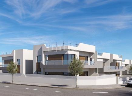 Penthouse for 240 000 euro in San Miguel de Salinas, Spain