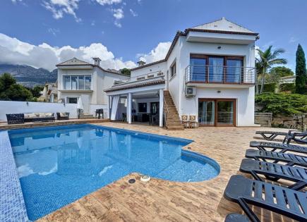 Villa for 1 850 000 euro in Altea, Spain