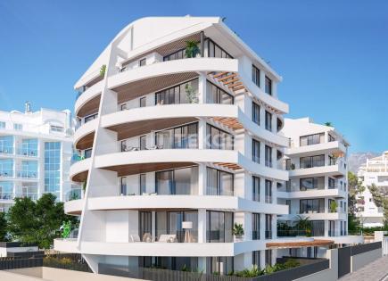 Penthouse for 1 275 000 euro in Benalmadena, Spain