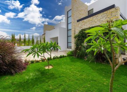 Villa for 850 000 euro in Paphos, Cyprus
