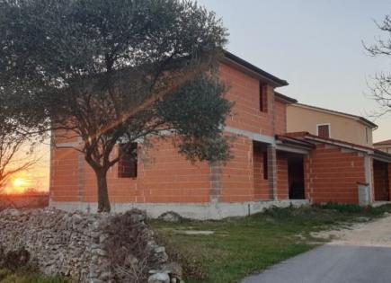 House for 225 000 euro in Marcana, Croatia