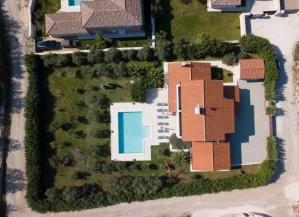 Casa para 1 100 000 euro en Svetvincenat, Croacia