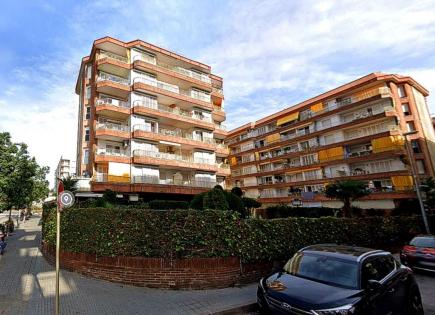 Apartment for 115 000 euro in Lloret de Mar, Spain