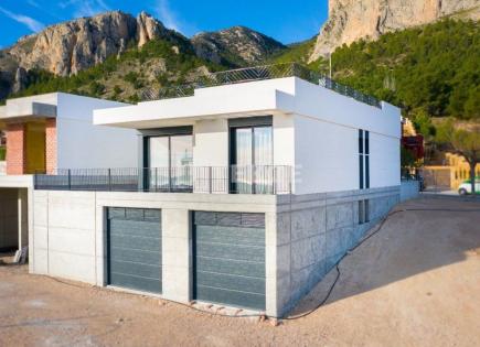 Villa for 390 000 euro in Polop de la Marina, Spain