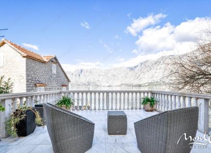 Townhouse for 439 000 euro in Kotor, Montenegro